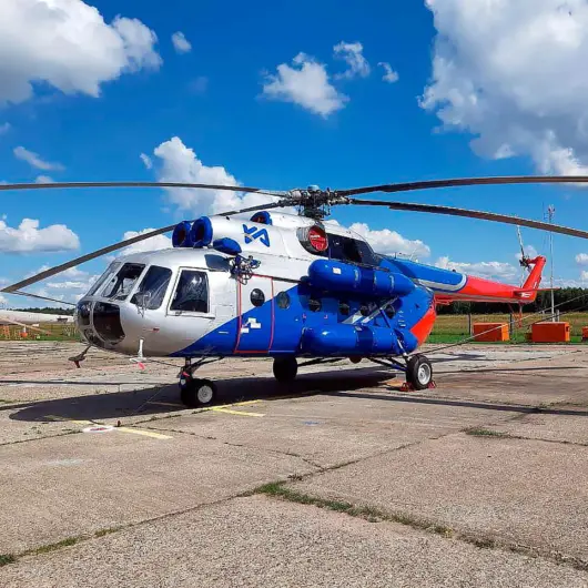 Helicóptero de transporte Mi-8T 1986 tras una importante revisión 2022 año